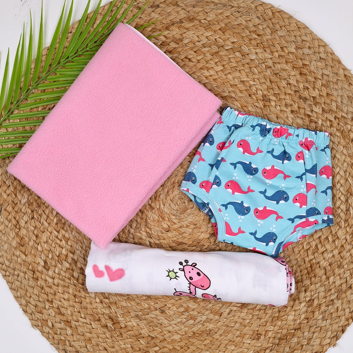 Baby Unisex Nappy Combo 1 Dry Sheet, 1 Swaddle, 1 Padded Underwear