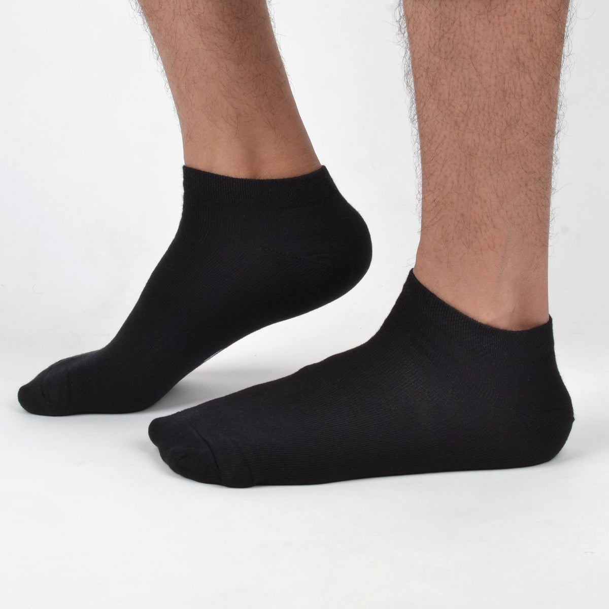 FOOTPRINTS Unisex Solid Cotton Ankle-Length Socks -Pack Of 1 Black